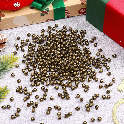 Augshy 200 Pieces Mini Jingle Bells, 1/4 Inch Vintage Alloy Bronze Color Bell Craft Bell for Christmas Home and Pet Decorations Bracelet Necklace Making Xmas Decor Party Favors Supplies