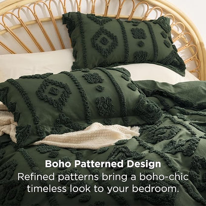 Bedsure Queen Size Comforter Set - Dark Green Tufted Boho Bed Set, Farmhouse Shabby Chic Embroidery Bedding for All Seasons, 3 Pieces, 1 Soft Jacquard Queen Comforter and 2 Pillow Shams