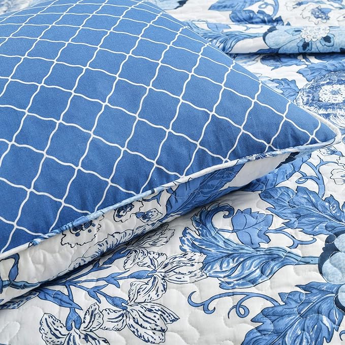 Lush Decor Sydney Reversible Cotton Quilt Set King 3 Piece Bedding, Navy White